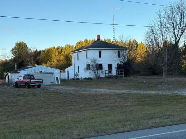 $149,000 | 1328 West Sugar Grove Road, Scottville, MI 49454