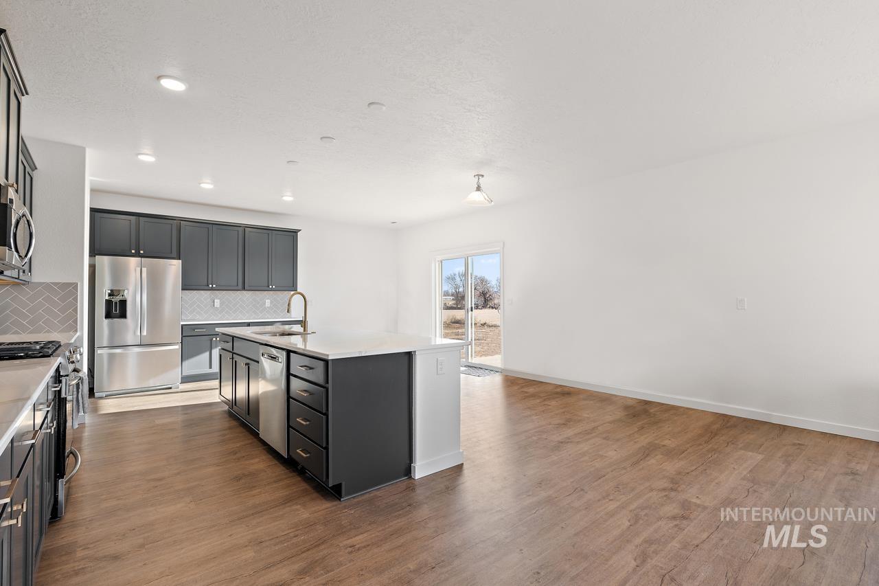 10199 Bellevue Ridge Street Nampa, ID 83687 - Photo 3 of 5