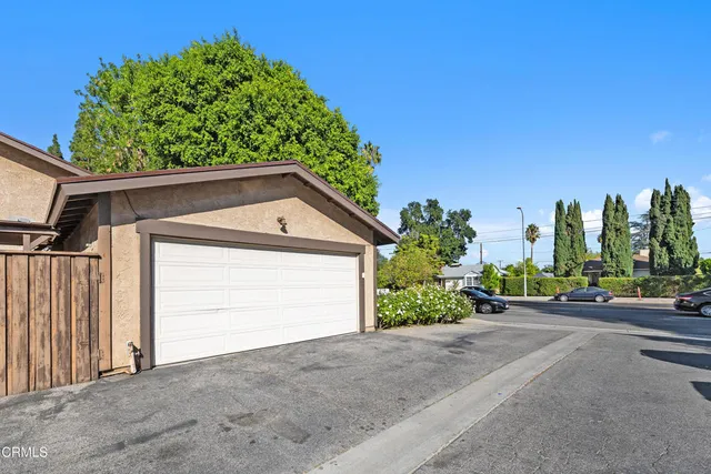 $549,000 | 8231 Mason Avenue, Unit E, Winnetka, CA 91306