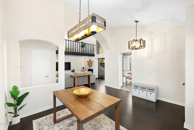 a view of kitchen and dining area with furniture