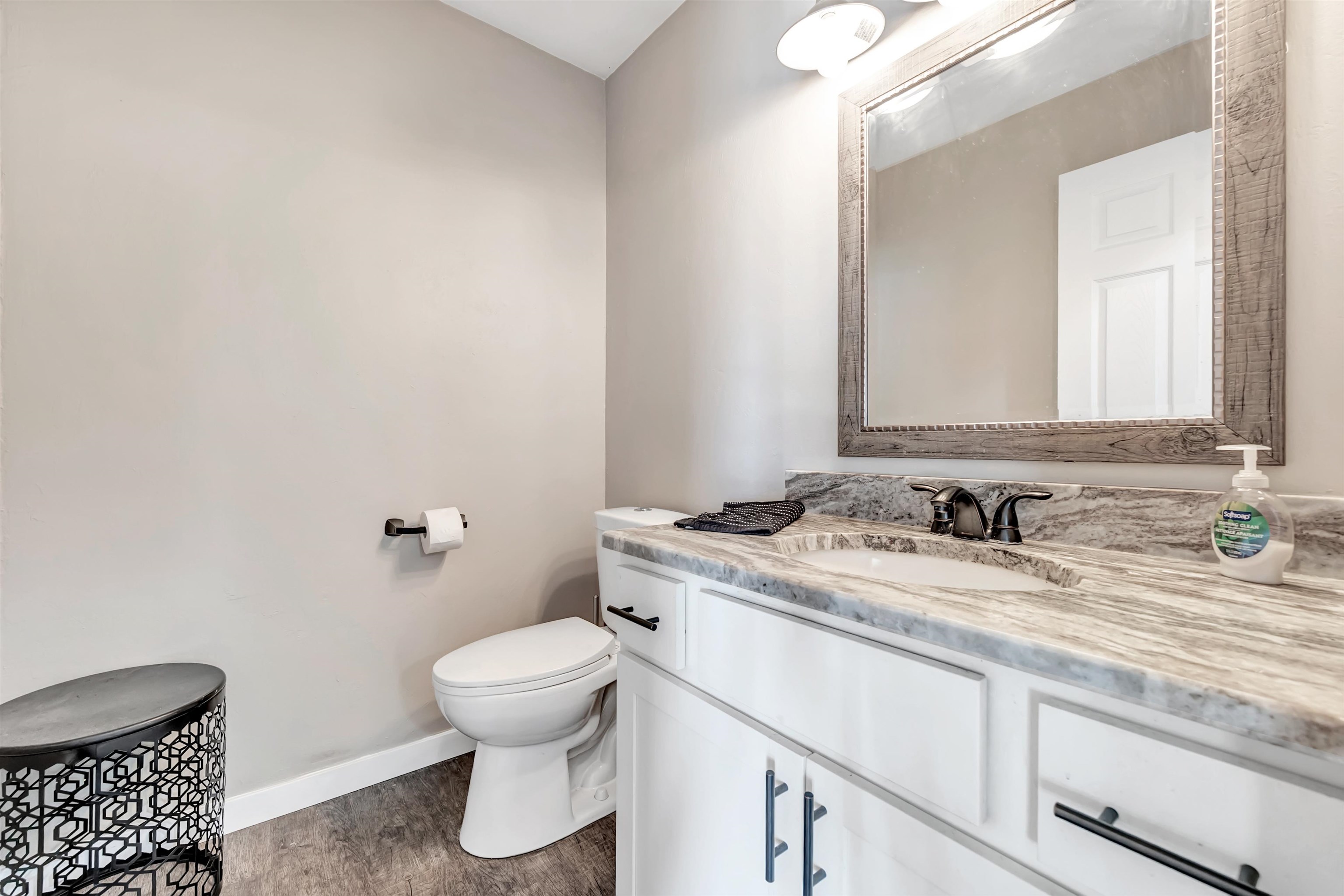1259 Harbor Lights Road Suamico, WI 54173 - Photo 15 of 52