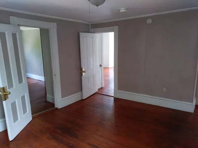 $2,400 | 21 Pleasant Street, Unit 2, Upton, MA 01568