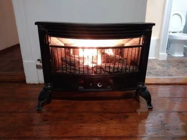 $2,400 | 21 Pleasant Street, Unit 2, Upton, MA 01568