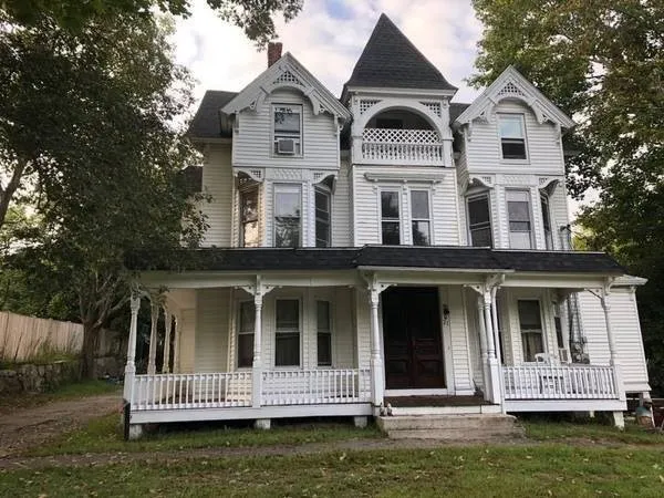 $2,400 | 21 Pleasant Street, Unit 2, Upton, MA 01568