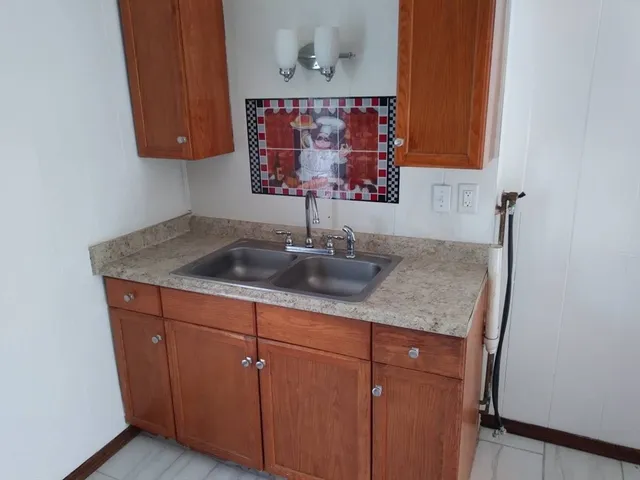 $2,400 | 21 Pleasant Street, Unit 2, Upton, MA 01568