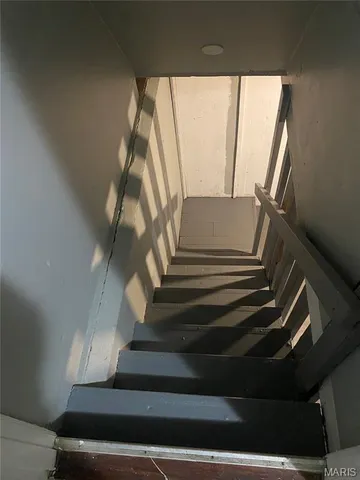 $120,000 | 8127 Airport Road, St. Louis, MO 63134