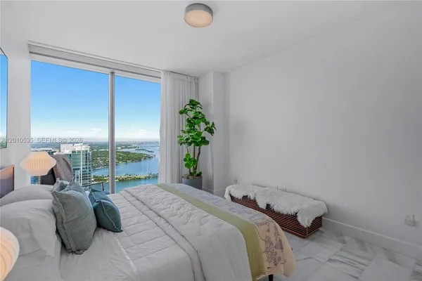 $9,850 | 700 Northeast 26th Terrace, Unit 5606, Miami, FL 33137