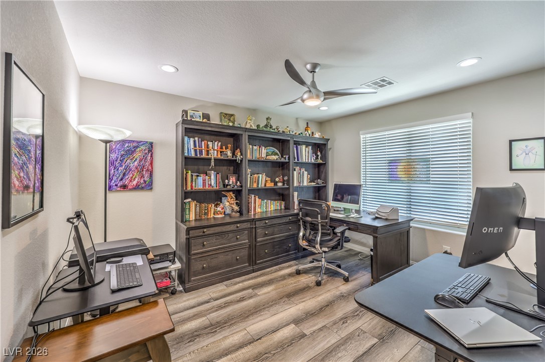 12555 Dolan Point Street Las Vegas, NV 89138 - Photo 40 of 96