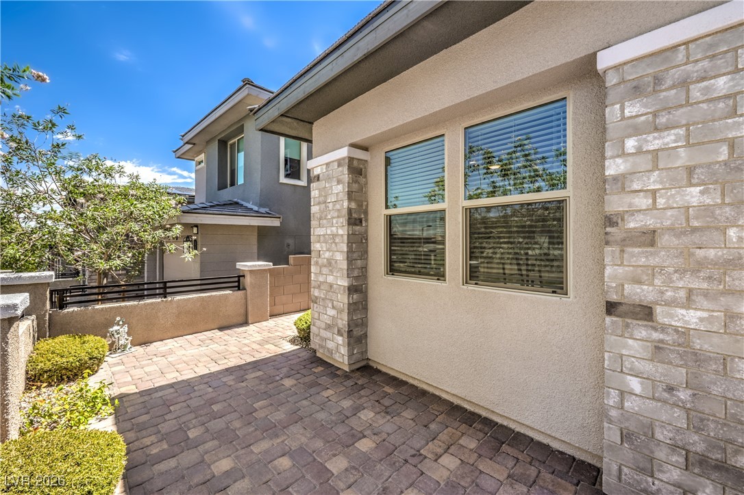 12555 Dolan Point Street Las Vegas, NV 89138 - Photo 4 of 96