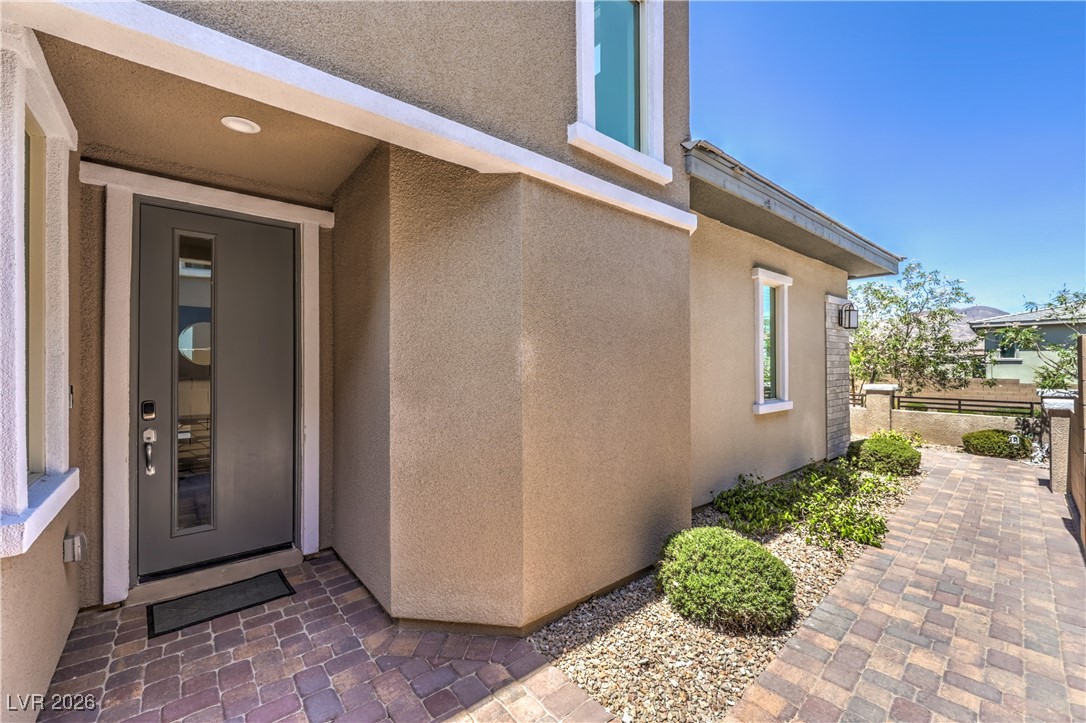 12555 Dolan Point Street Las Vegas, NV 89138 - Photo 6 of 96