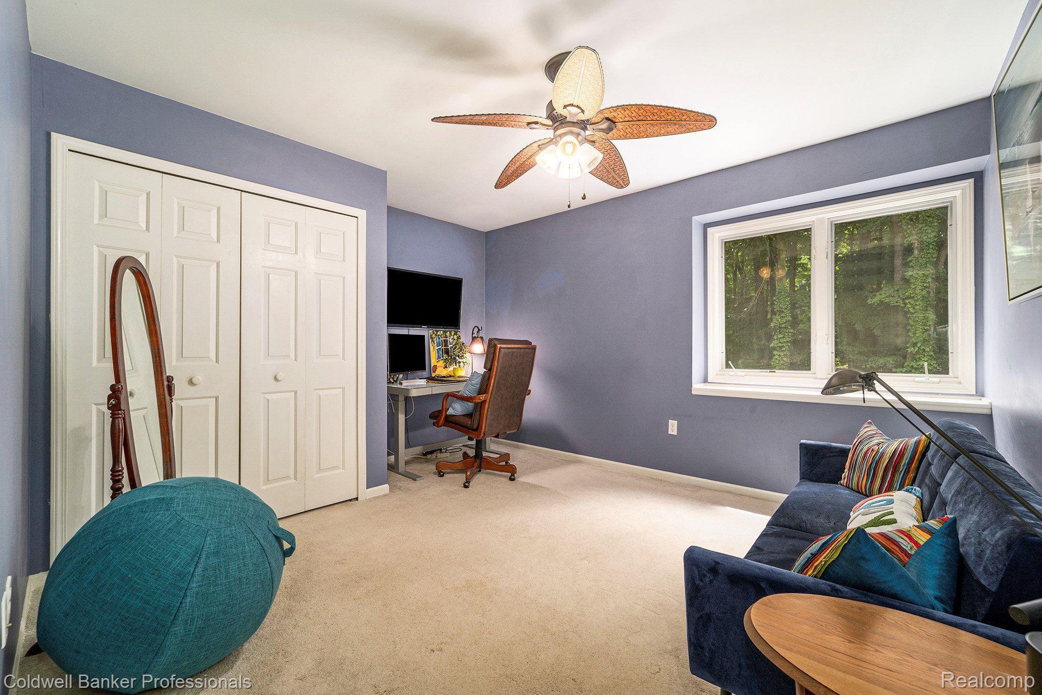 10249 Silver Lake Road Brighton, MI 48116 - Photo 18 of 34 Bedroom #