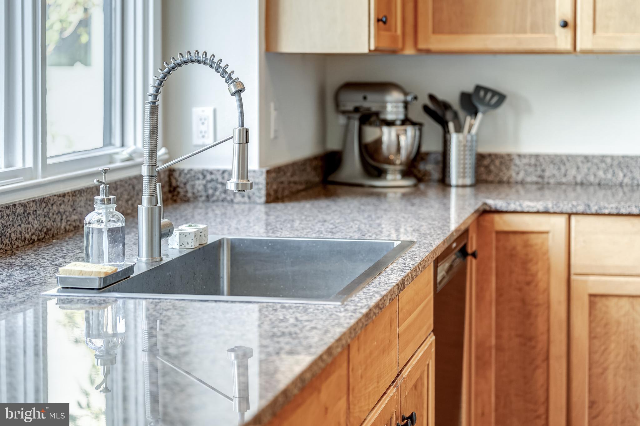 1472 Waterfront Road Reston, VA 20194 - Photo 31 of 81