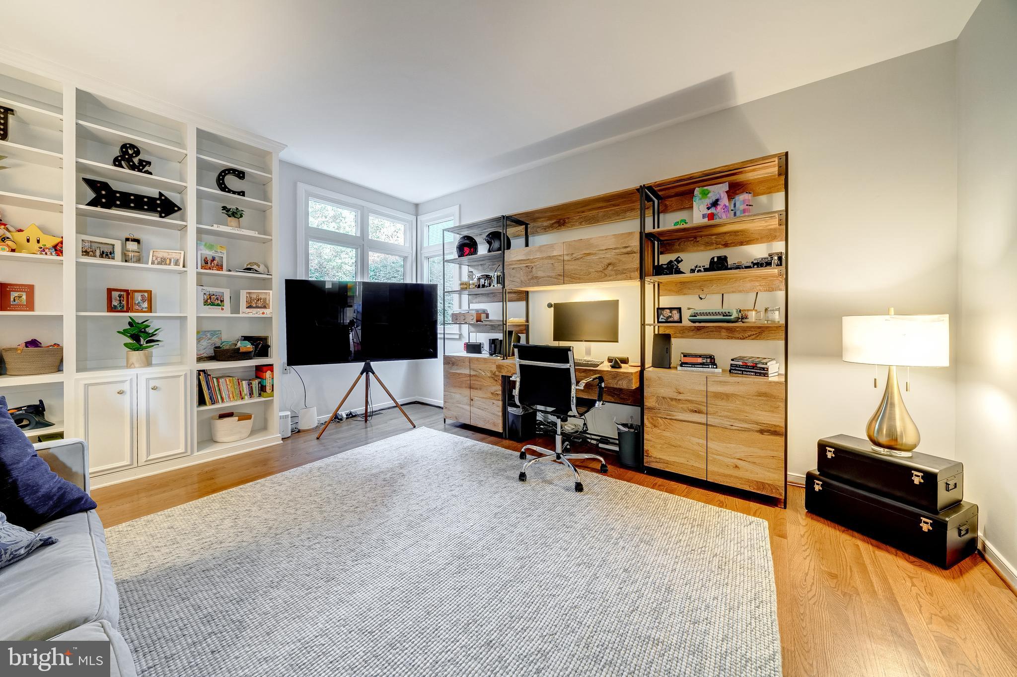 1472 Waterfront Road Reston, VA 20194 - Photo 35 of 81