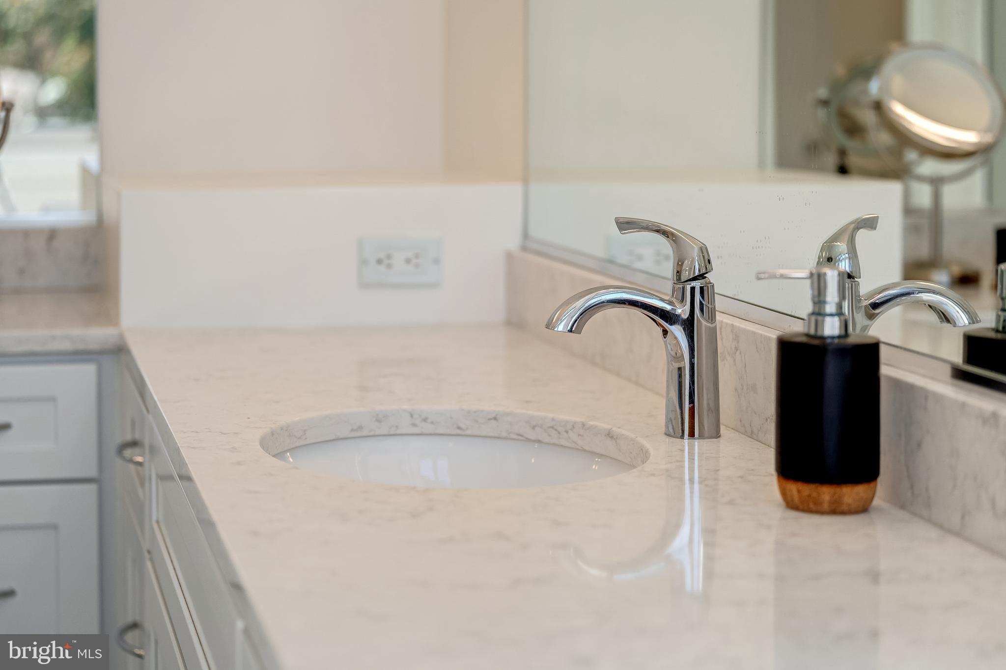 1472 Waterfront Road Reston, VA 20194 - Photo 44 of 81