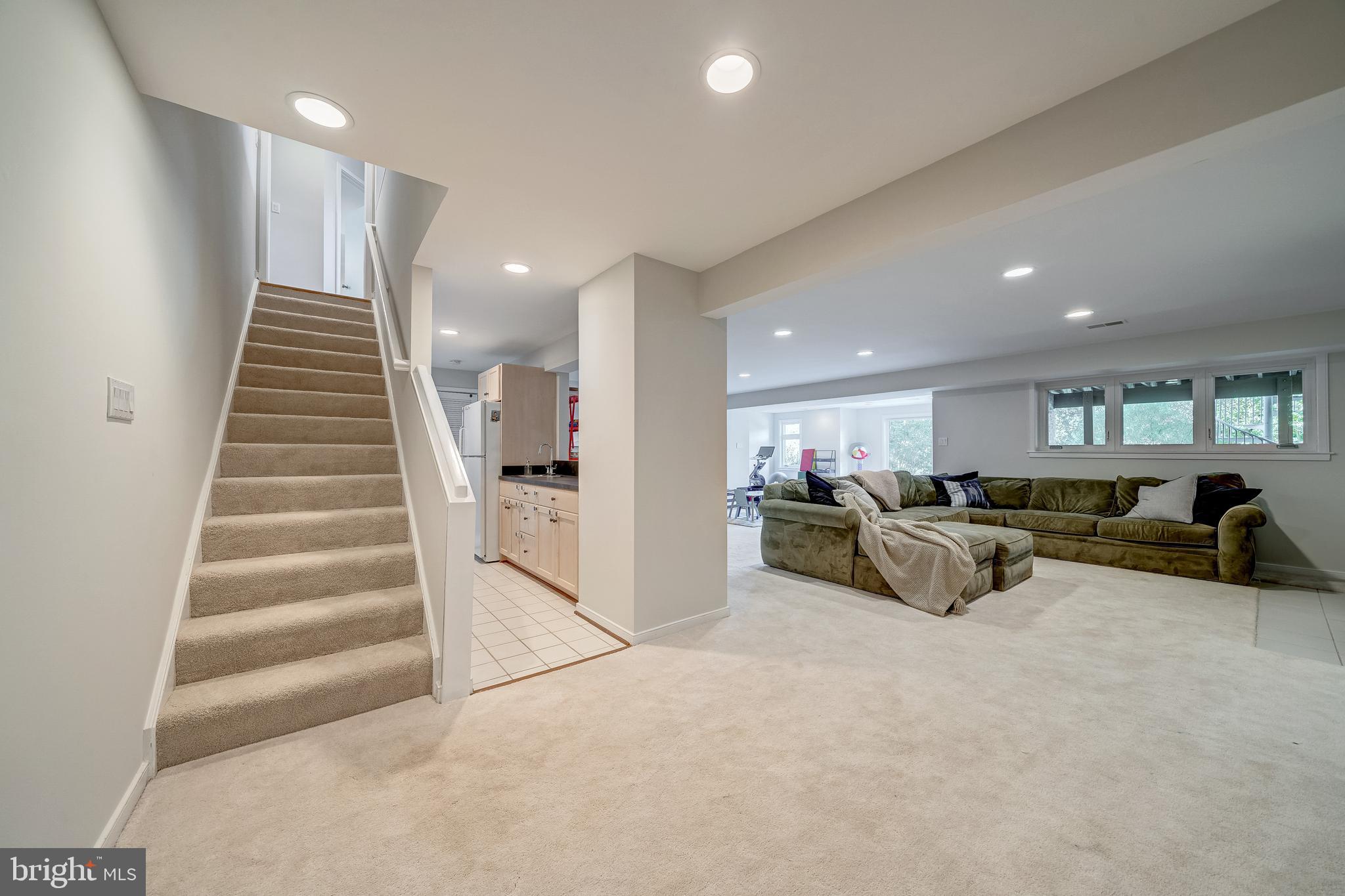 1472 Waterfront Road Reston, VA 20194 - Photo 52 of 81