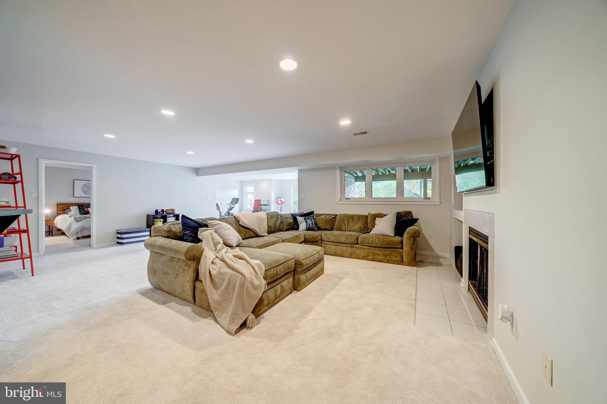 1472 Waterfront Road Reston, VA 20194 - Photo 53 of 81