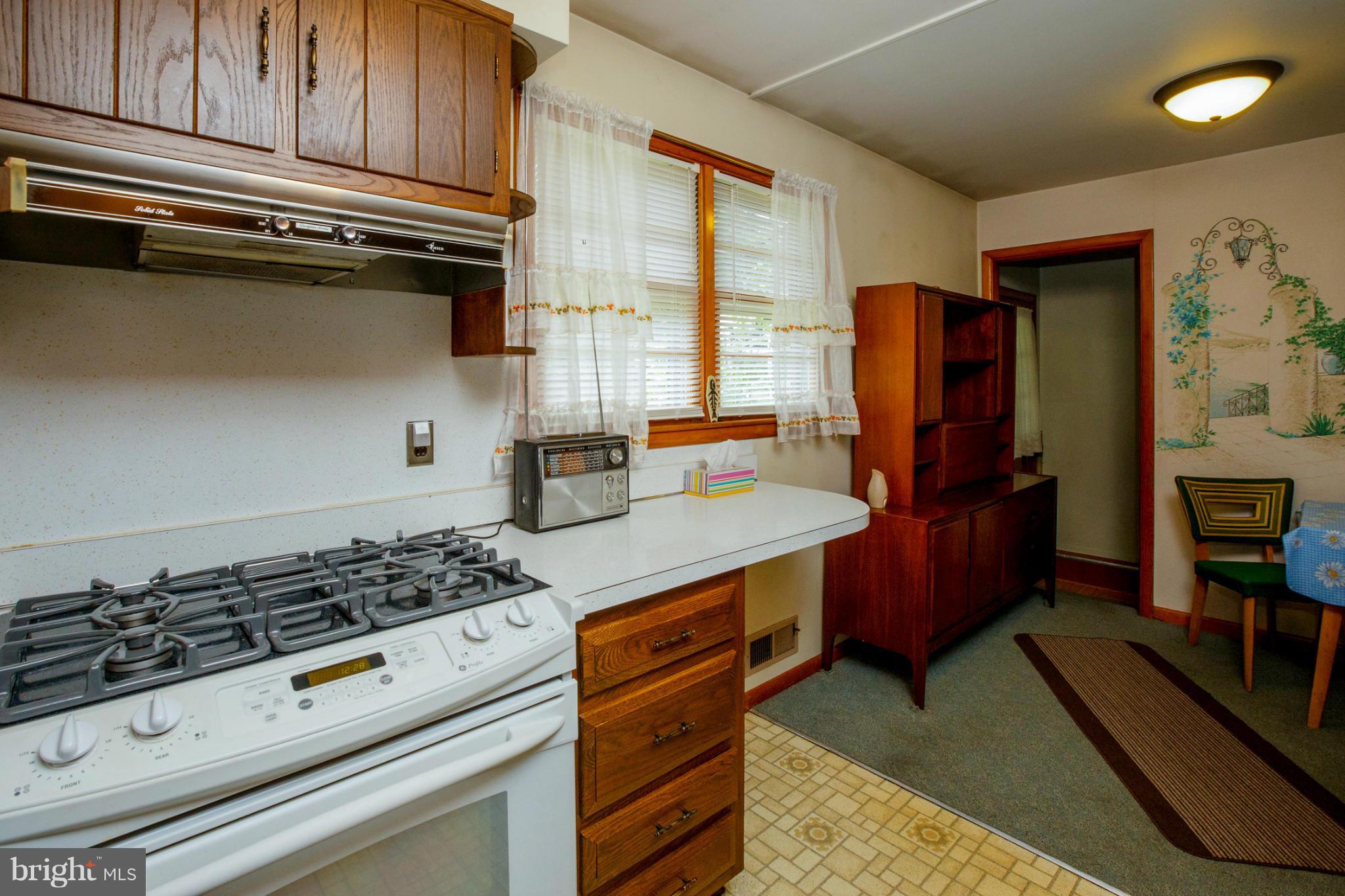 7944 Dorsey Run Road Jessup, MD 20794 - Photo 15 of 27 Kitchen