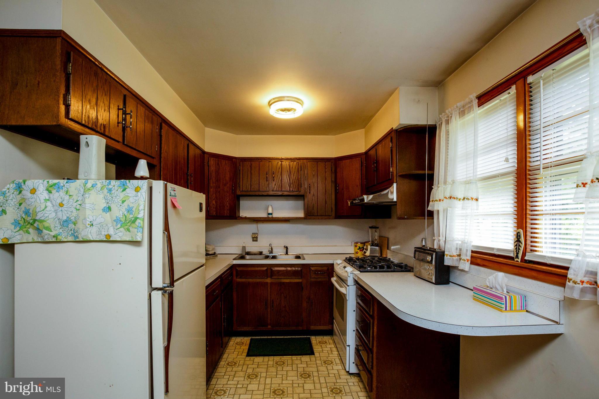 7944 Dorsey Run Road Jessup, MD 20794 - Photo 17 of 27 Kitchen