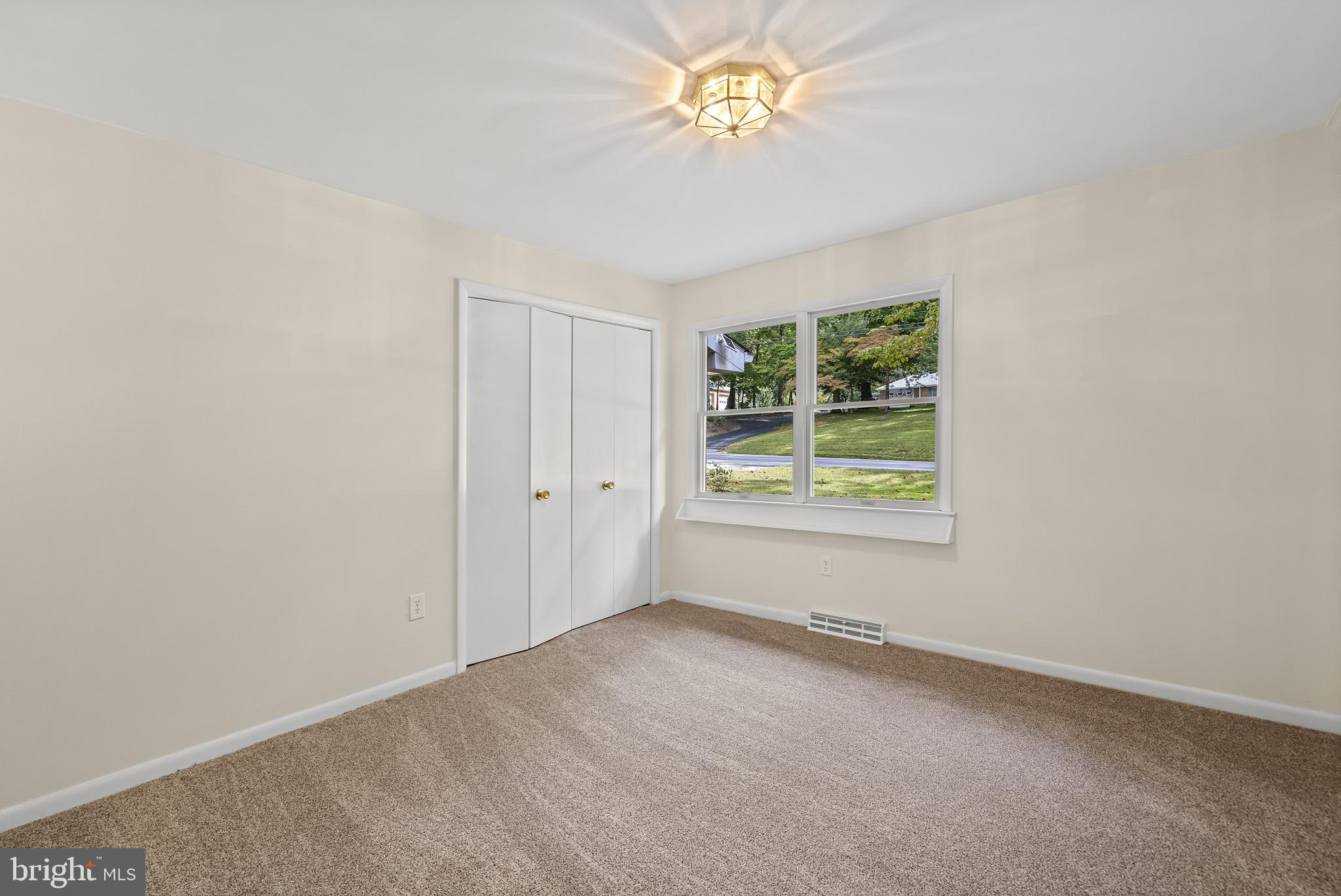 420 Clay Hammond Road Prince Frederick, MD 20678 - Photo 22 of 38 3nd bedroom