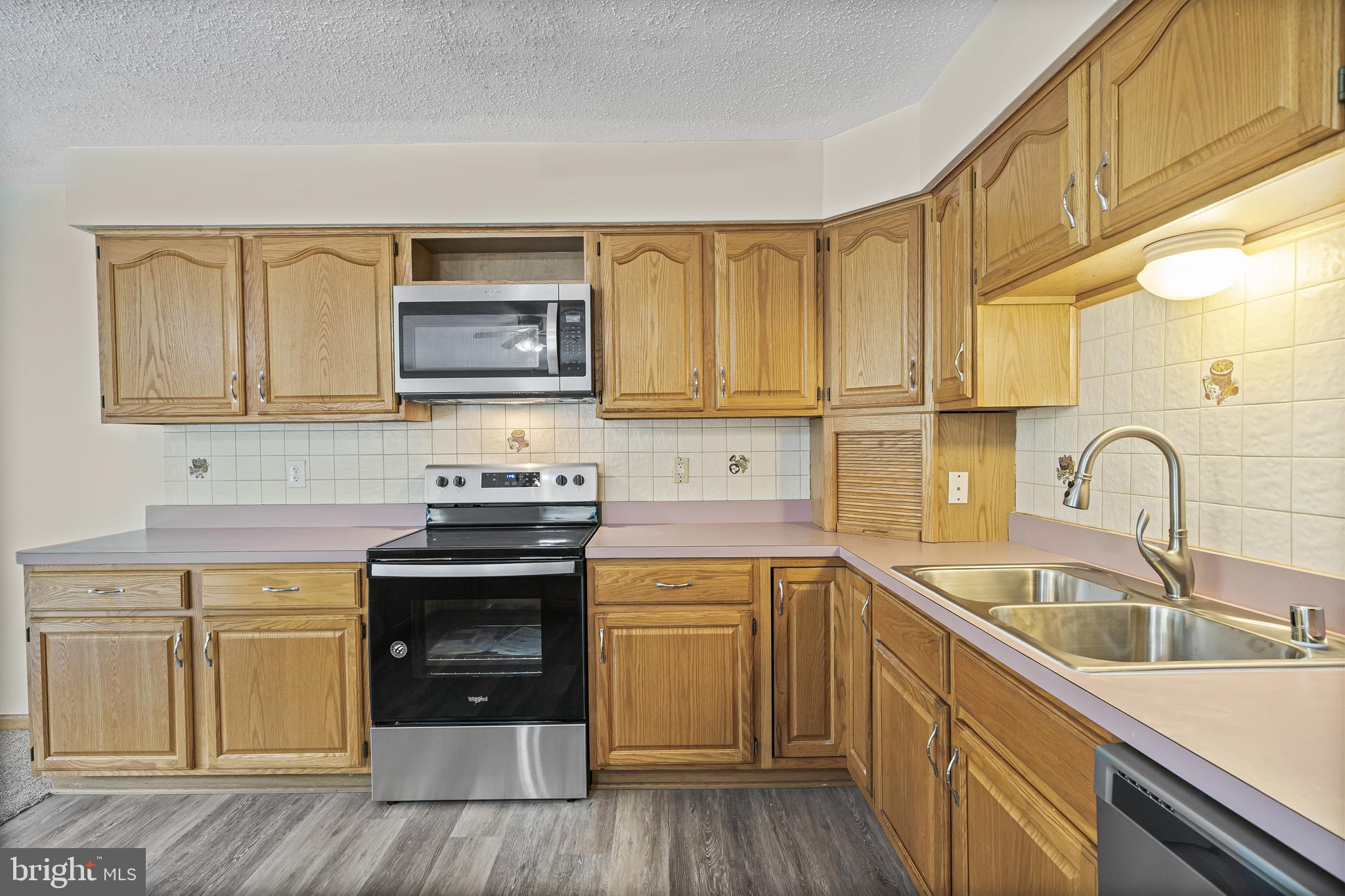 420 Clay Hammond Road Prince Frederick, MD 20678 - Photo 7 of 38 So much cabinet space!
