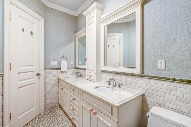 $4,700,000 | 850 East 23rd Street, Unit PRIVATE HOUSE | East Midwood