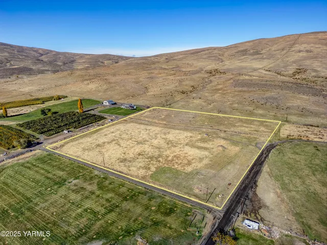 a view of an ocean from a balcony