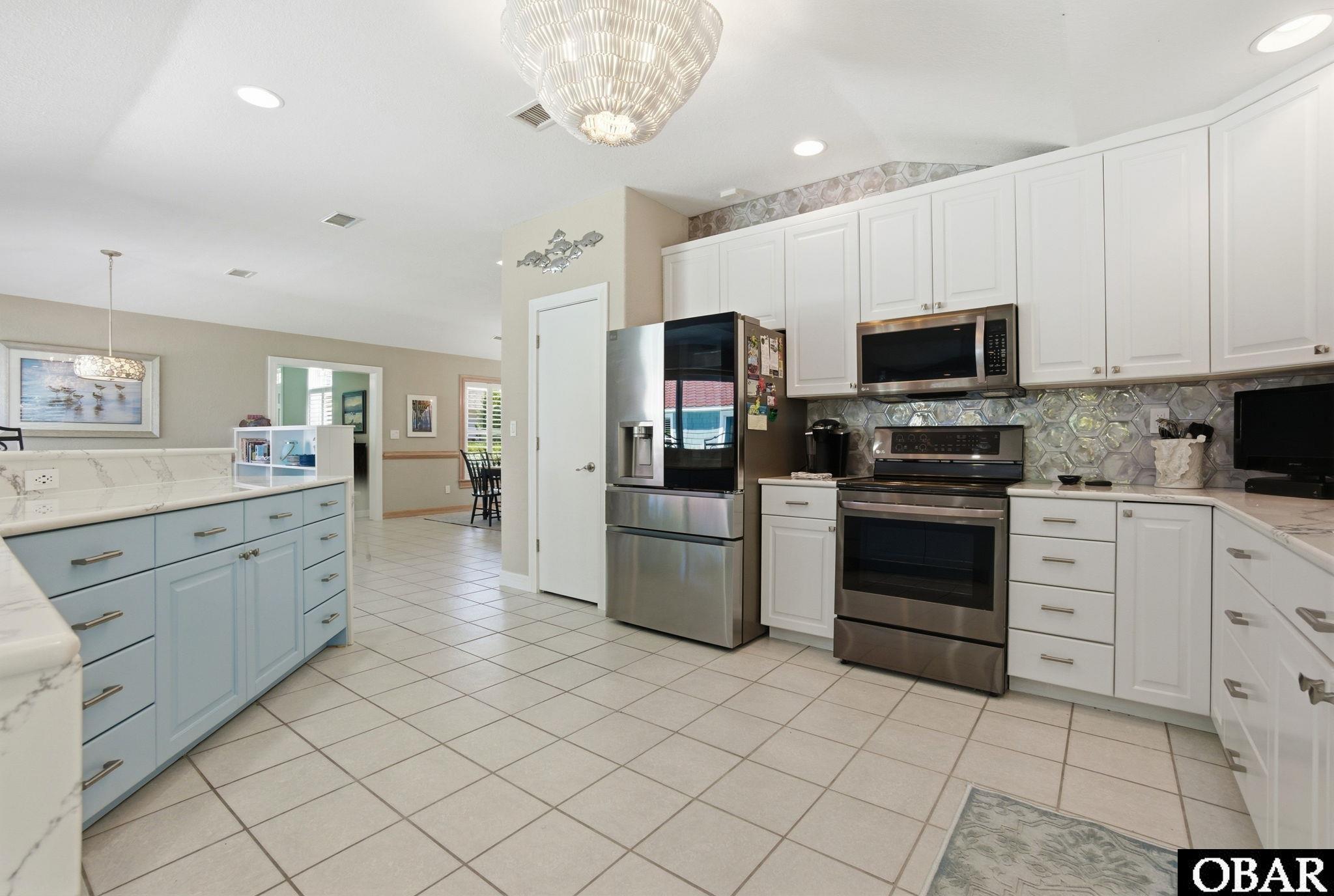 2021 Creek Road Kitty Hawk, NC 27949 - Photo 13 of 62