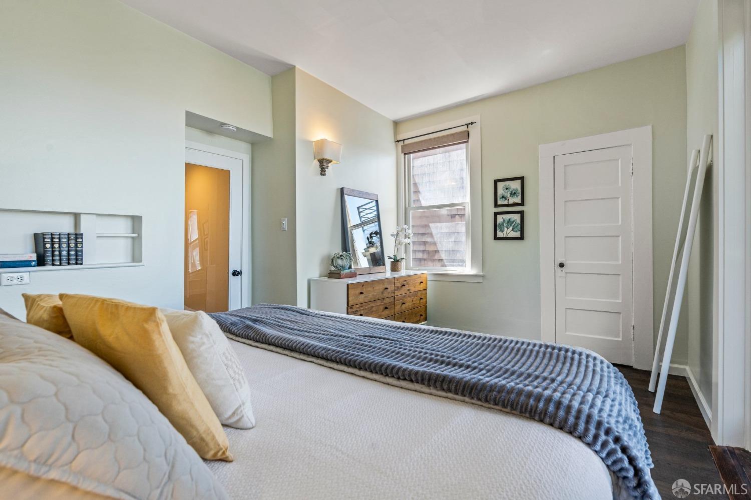 261 Ripley Street San Francisco, CA 94110 - Photo 13 of 33 Gallery Image 13