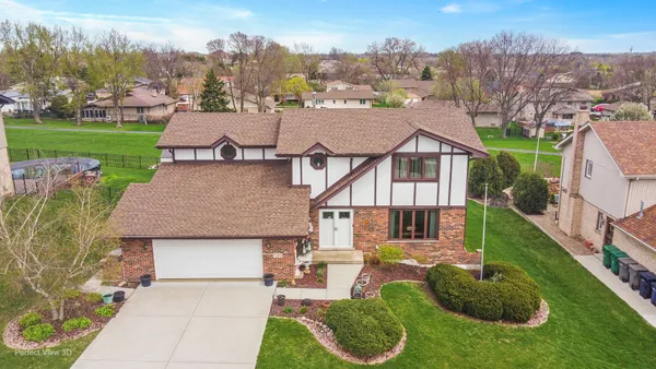 $549,999 | 17203 Highwood Drive, Orland Park, IL 60467