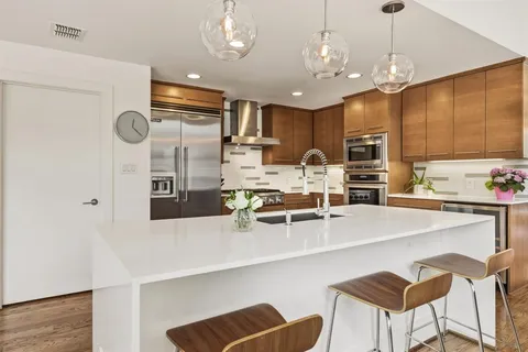 $1,995,000 | 5640 Brookstown Drive, Dallas, TX 75230