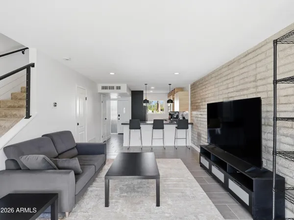 $2,200 | 4701 North 68th Street, Unit 214, Scottsdale, AZ 85251