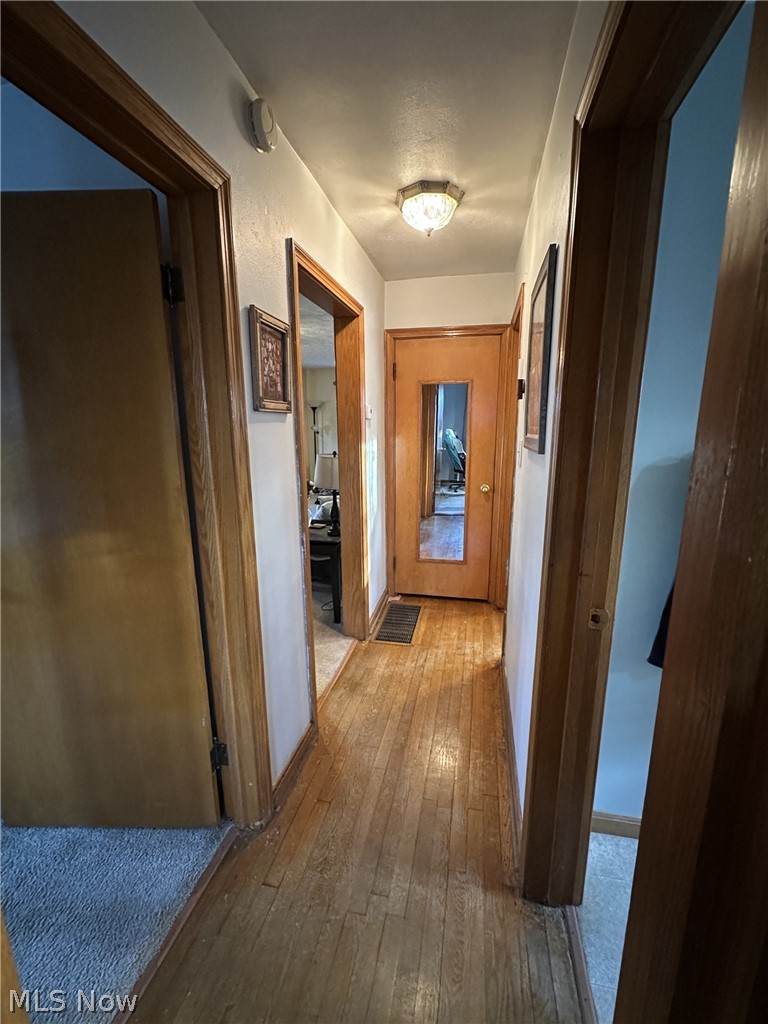 53562 High Ridge Road Bridgeport, OH 43912 - Photo 8 of 14