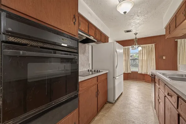 $175,000 | 4303 Brownstone Lane, Houston, TX 77053