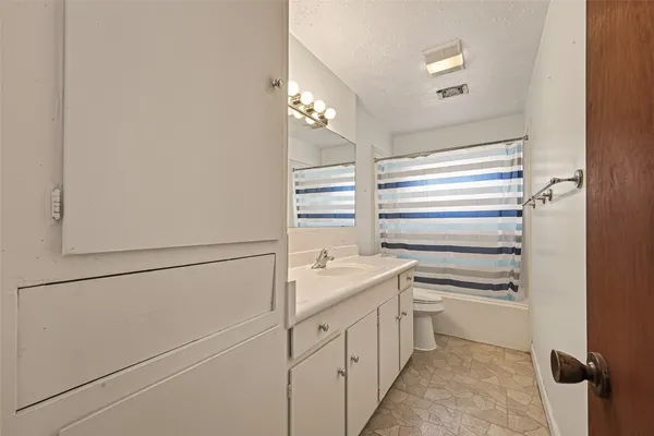 $175,000 | 4303 Brownstone Lane, Houston, TX 77053