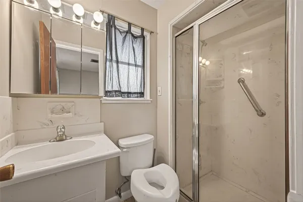 $175,000 | 4303 Brownstone Lane, Houston, TX 77053