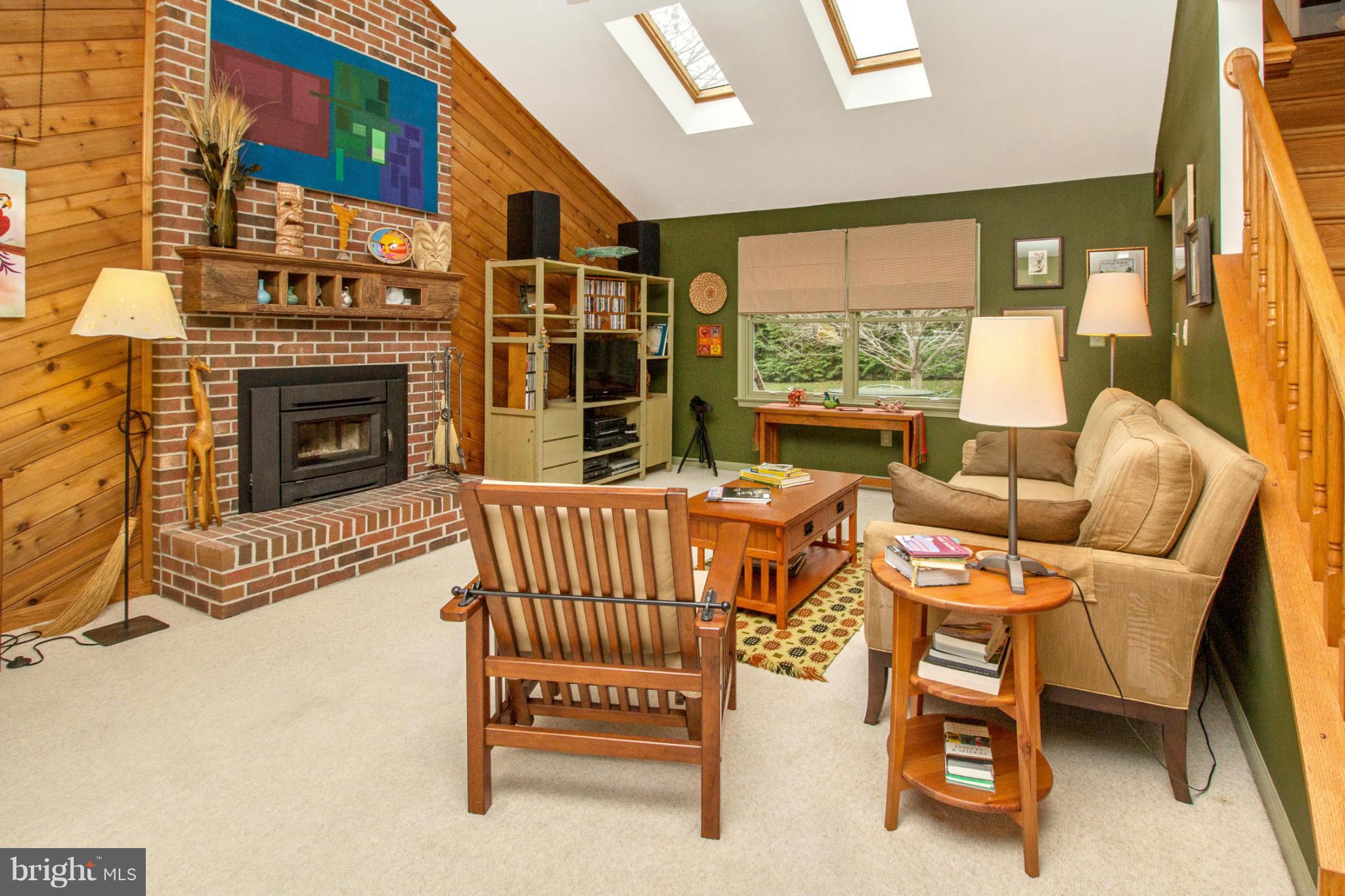 6630 Wind Ridge Road Mount Airy, MD 21771 - Photo 6 of 30 Family Room