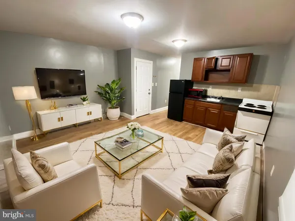 $1,075 | 1934 West Ontario Street, Philadelphia, PA 19140