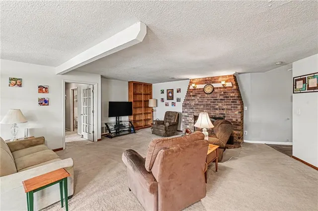 $730,000 | 19190 State Avenue, Tonganoxie, KS 66086