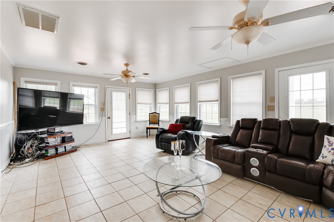 1474 Welsh Tract Road Charlotte Court House, VA 23923 - Photo 6 of 48 Spacious room featuring tile flooring, multiple wi