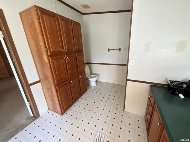 $185,000 | 7106 Krutsinger Road, Kinmundy, IL 62854