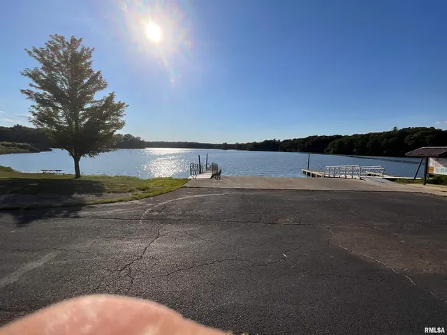 $185,000 | 7106 Krutsinger Road, Kinmundy, IL 62854