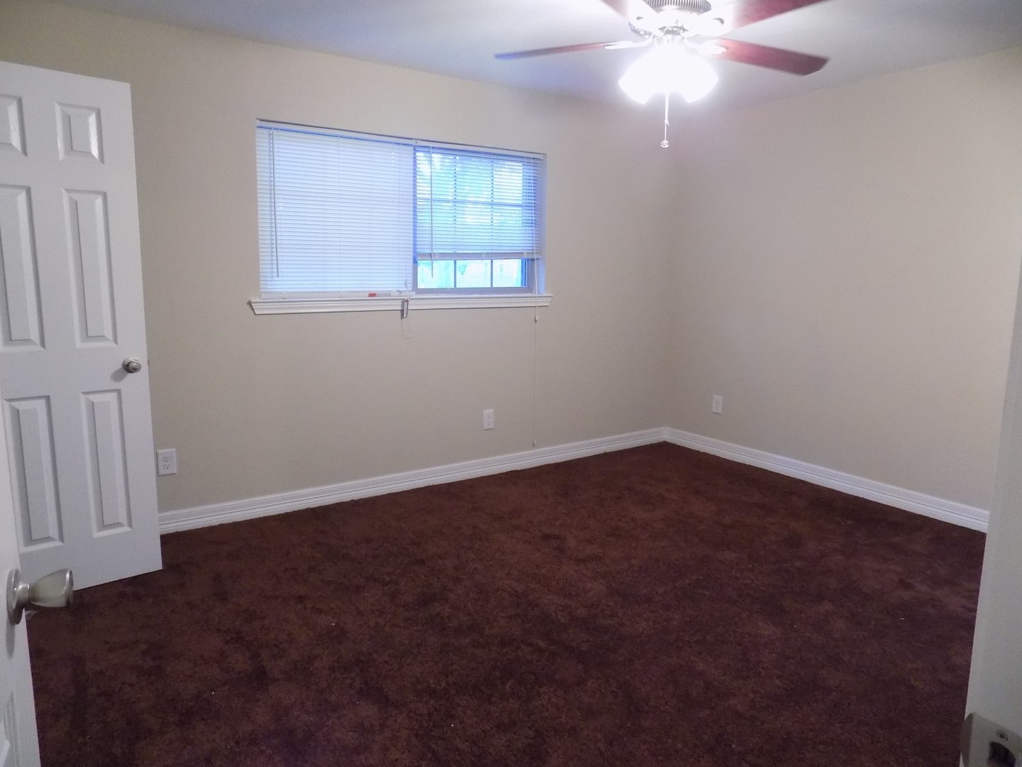 12705 Pebble Creek Lane Cypress, TX 77429 - Photo 11 of 19 an empty room with a window