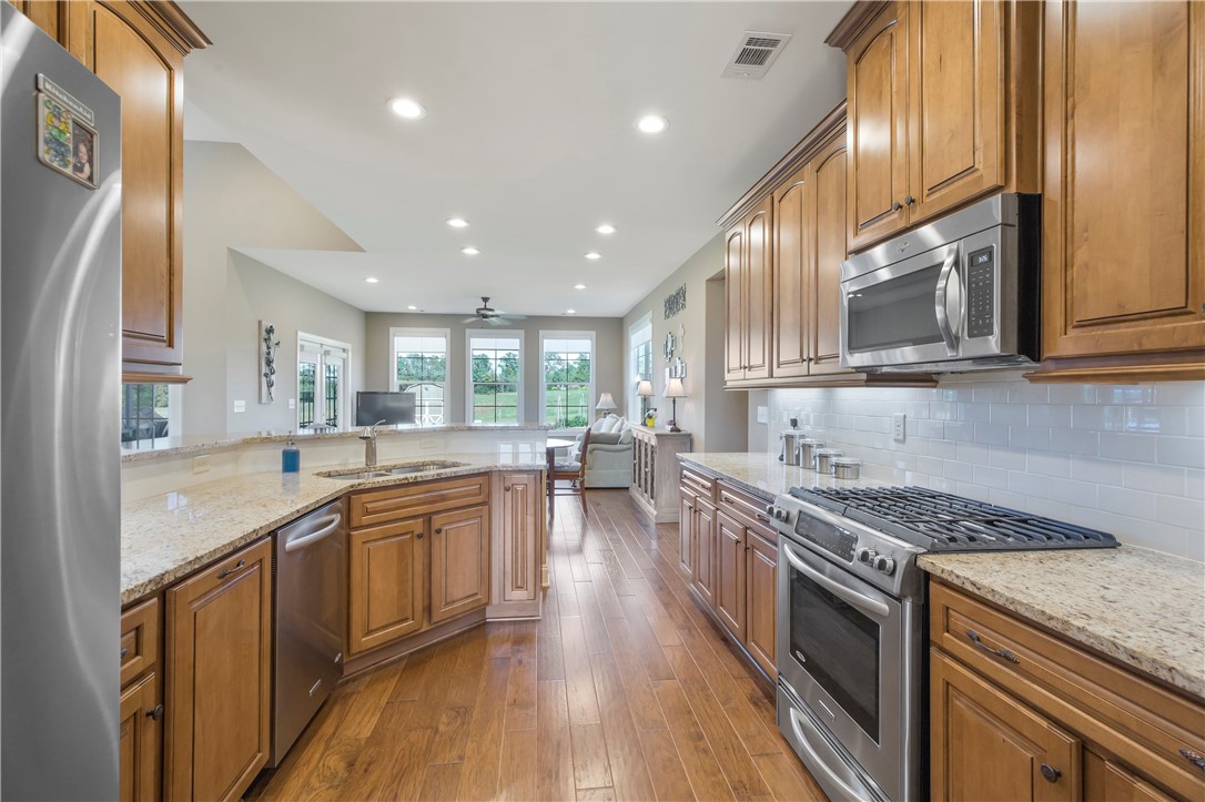 515 Paramount Drive Seneca, SC 29678 - Photo 15 of 40 Gallery Image 15