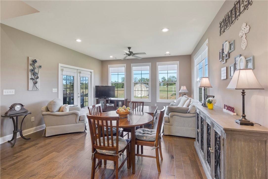 515 Paramount Drive Seneca, SC 29678 - Photo 20 of 40 Gallery Image 20