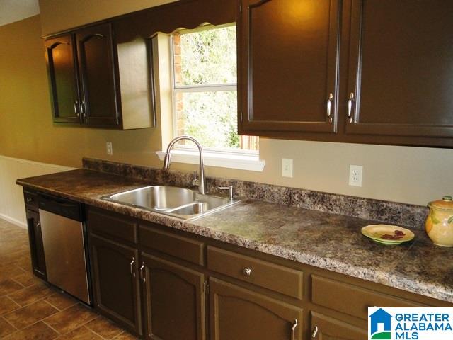 435 13th Place Pleasant Grove, AL 35127 - Photo 8 of 37