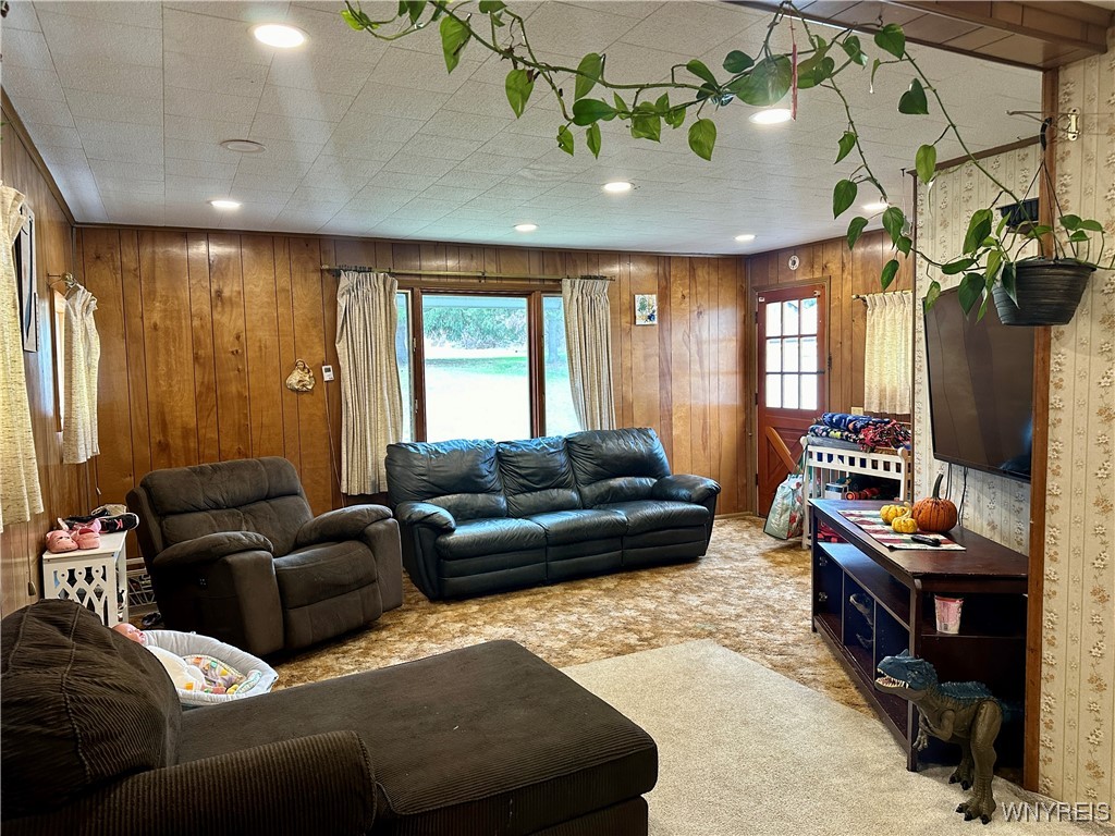 3442 Suckerbrook Road Perry, NY 14530 - Photo 10 of 18 Living Room