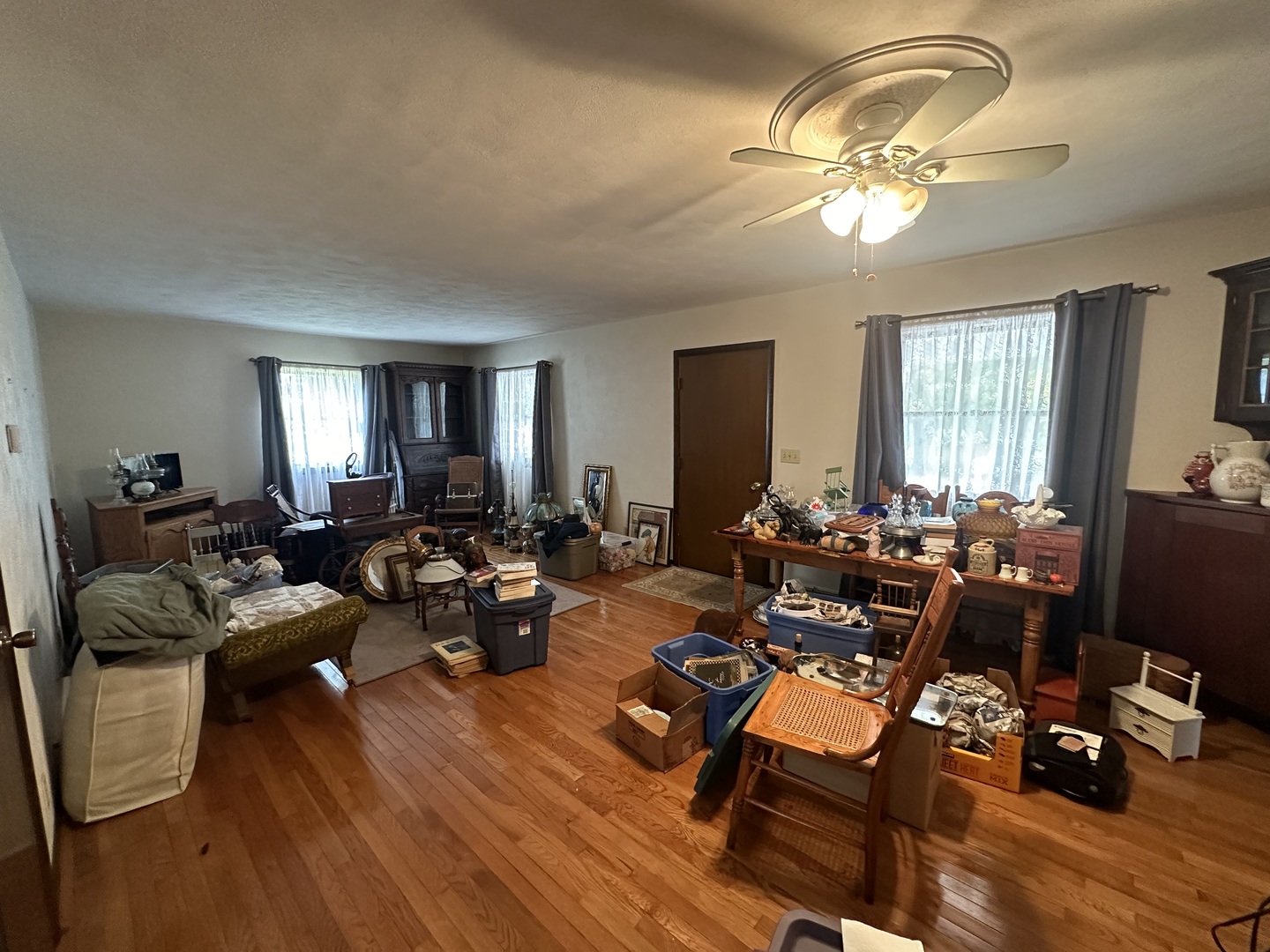 10015 Stichter Street Fenton, IL 61251 - Photo 17 of 35 a living room with furniture and wooden floor