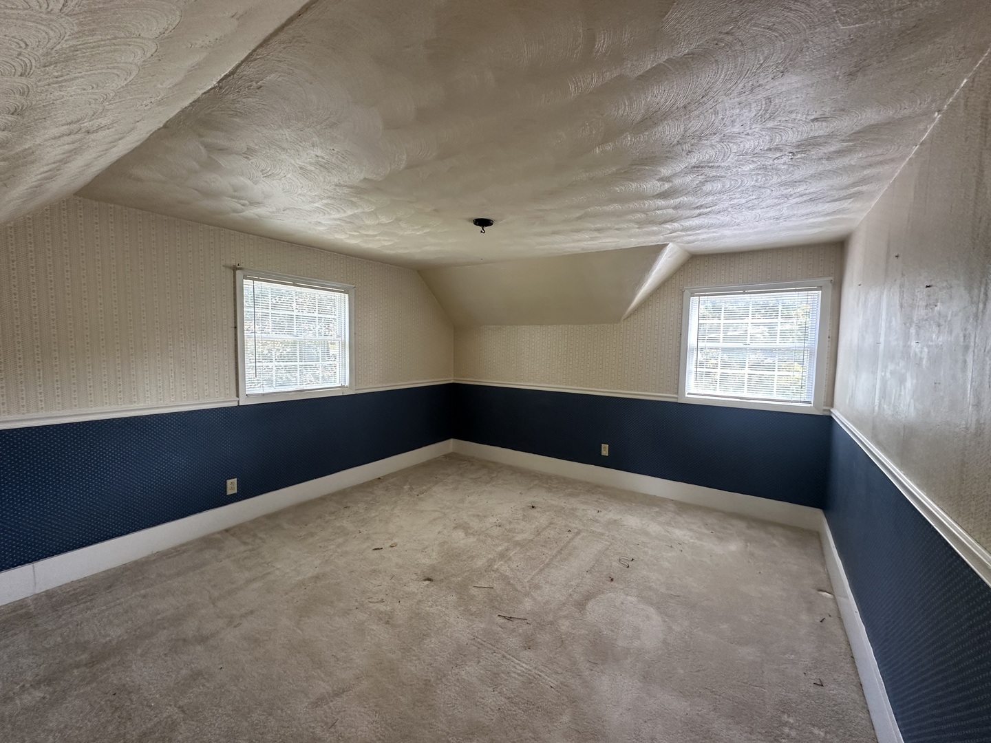 10015 Stichter Street Fenton, IL 61251 - Photo 25 of 35 a view of an empty room and window