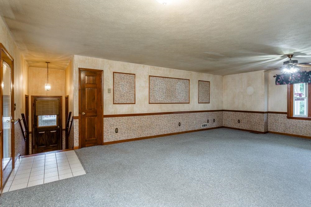 10807 Indian Trail Road Harrisonburg, VA 22802 - Photo 6 of 32 a view of an empty room