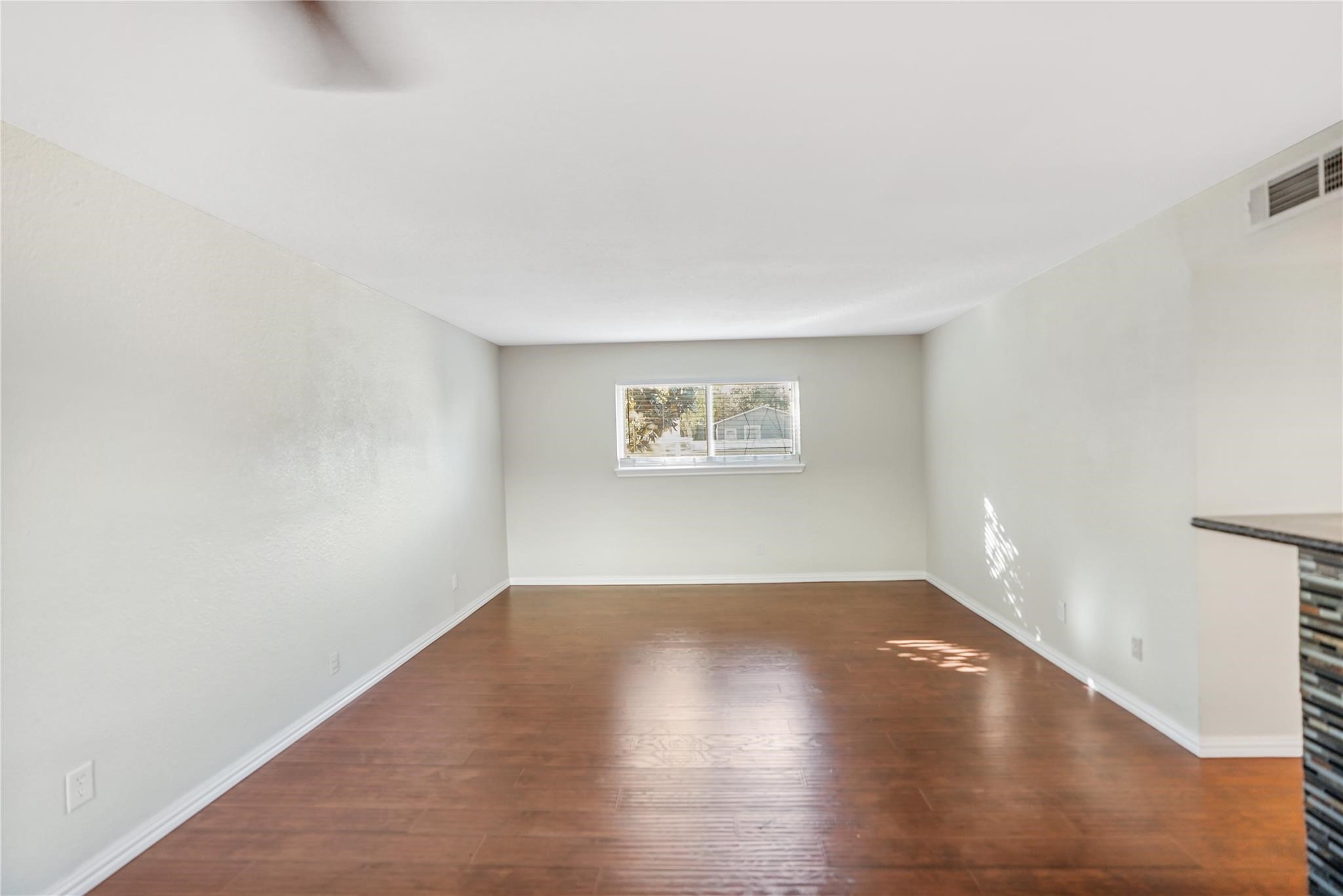 419 Marshall Street, Unit 10 Houston, TX 77006 - Photo 8 of 13